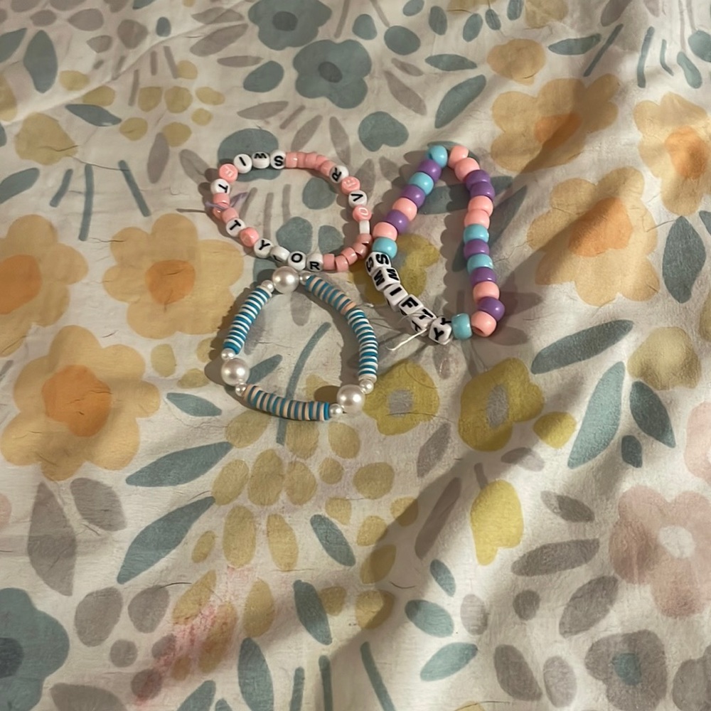 Taylor swift themed bracelets -Pink blue and purple- Lover Swifty